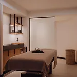 Nobu Otel