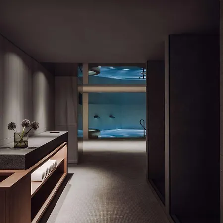 Nobu Hotel