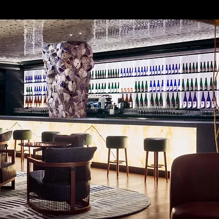Otel Nobu